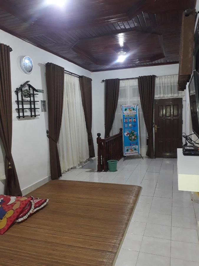 Bu Mimi Home Stay Painan Exterior foto