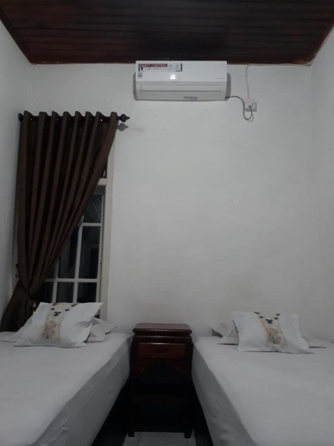 Bu Mimi Home Stay Painan Exterior foto